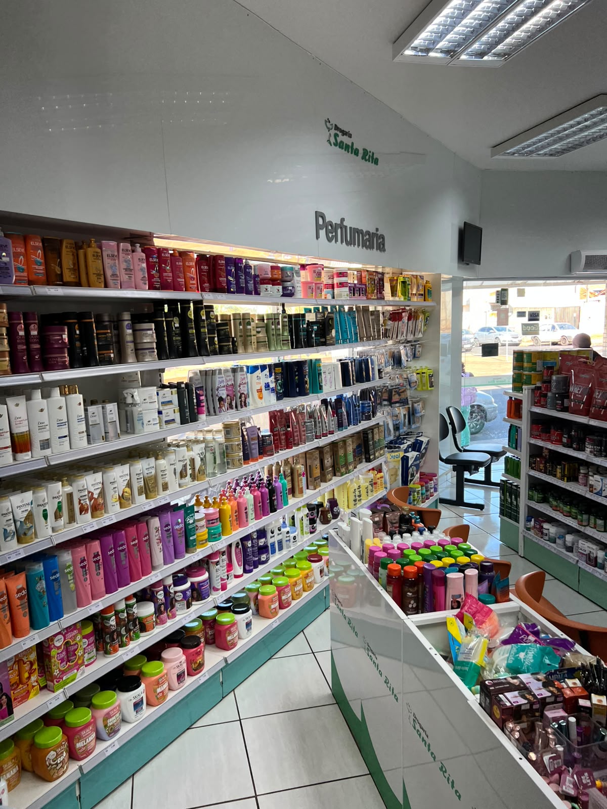 Prateleiras Perfumaria